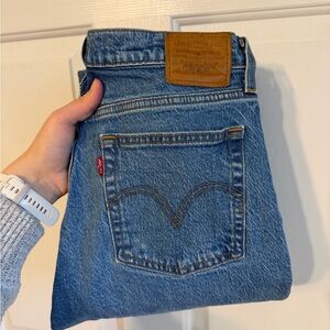 Levi's Women’s Wedgie Straight Blue Jeans